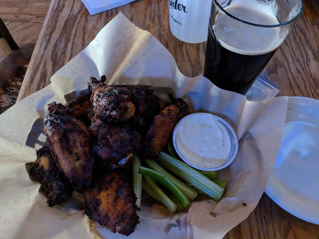 The Brooksider Sports Bar & Grill | restaurant | 6330 Brookside Plaza, Kansas City, MO 64113, USA | 8163634070 OR +1 816-363-4070