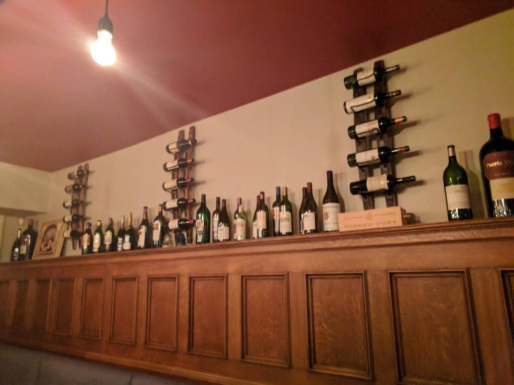 Red Feather Kitchen | restaurant | 45209, 3200 Madison Rd, Cincinnati, OH 45209, USA | 5134073631 OR +1 513-407-3631