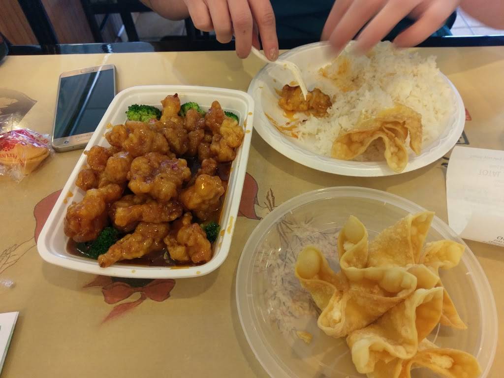 China King | restaurant | 2145 S Neil St, Champaign, IL 61820, USA | 2173518885 OR +1 217-351-8885