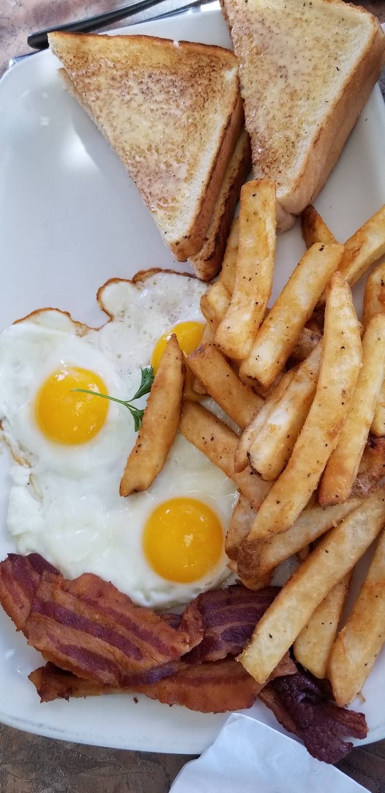 Eggsmart | restaurant | 164 Sandalwood Pkwy E, Brampton, ON L6Z 3S4, Canada | 9058461333 OR +1 905-846-1333