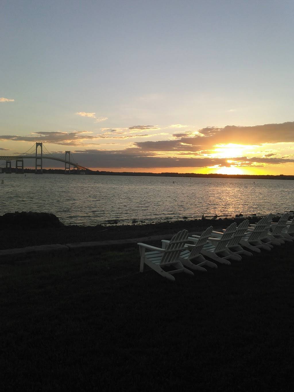 Topside Restaurant | restaurant | Newport, RI 02841, USA | 4018411442 OR +1 401-841-1442