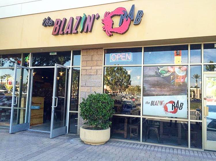 Blazin Crab | restaurant | 17052 Slover Ave J-105, Fontana, CA 92337, USA | 9093562722 OR +1 909-356-2722