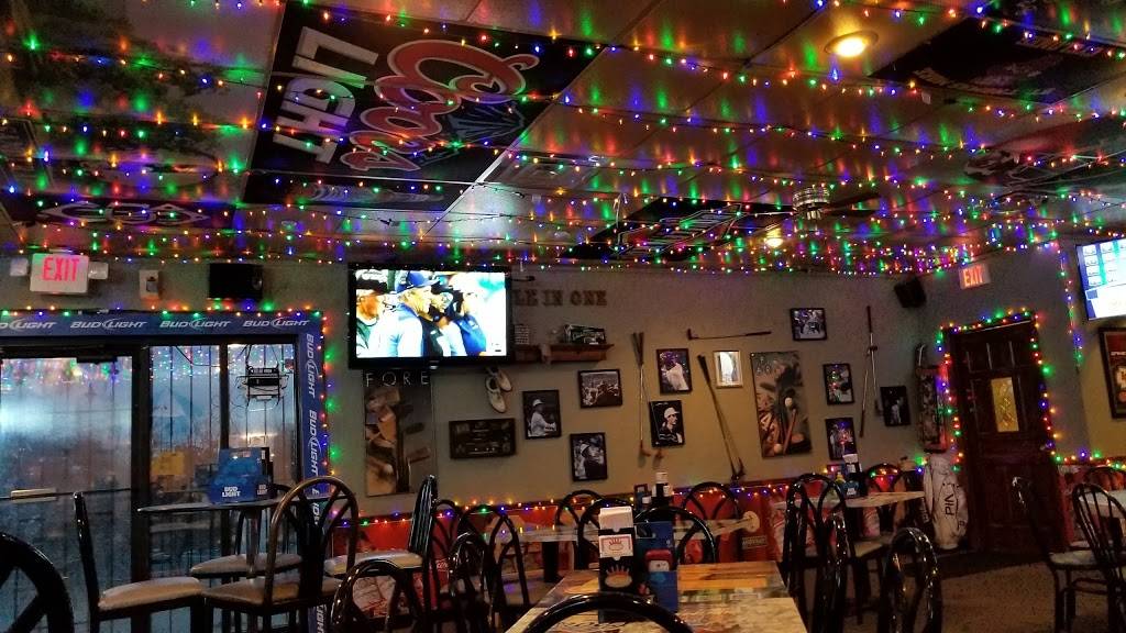 Sand Trap Bar & Grill | restaurant | 13037 Holmes Rd, Kansas City, MO 64145, USA | 8169420990 OR +1 816-942-0990