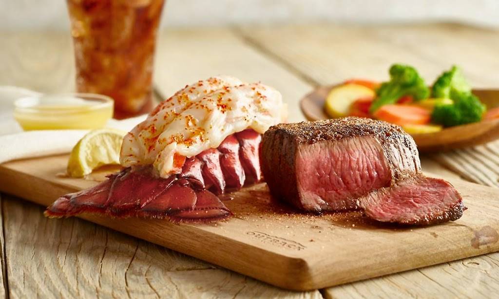 Outback Steakhouse | restaurant | 2725 S University Dr, Davie, FL 33328, USA | 9542336620 OR +1 954-233-6620
