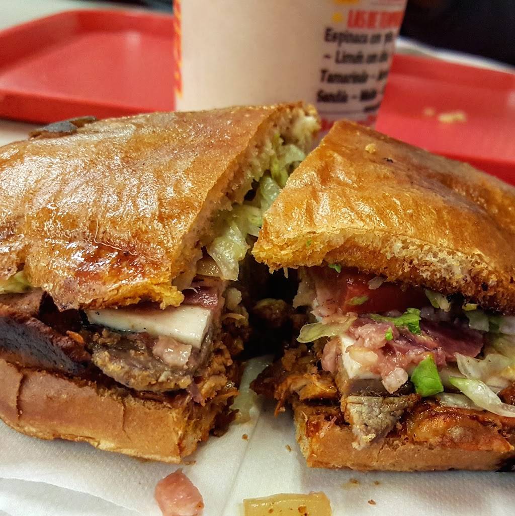 El Gallo Giro | restaurant | 7148 Pacific Blvd, Huntington Park, CA 90255, USA | 3235854433 OR +1 323-585-4433