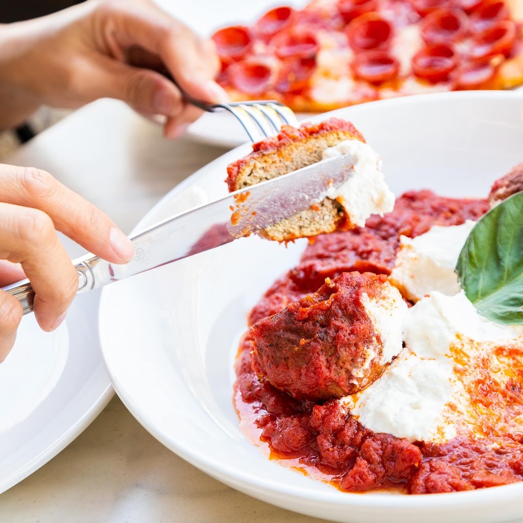 Artichoke Basilles Pizza | meal takeaway | 1120 E Baseline Rd, Tempe, AZ 85283, USA | 4805905830 OR +1 480-590-5830