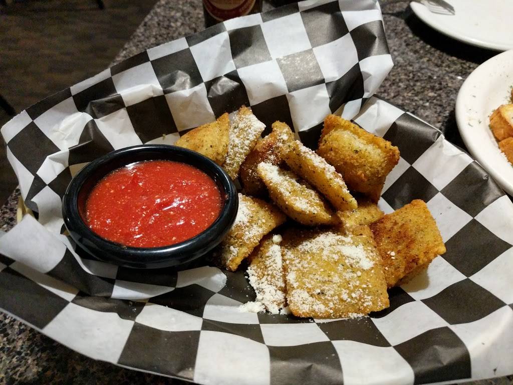 Salvatores by Papà Reno Italian Ristorante | cafe | 313 E 2nd St, Muscatine, IA 52761, USA | 5632639396 OR +1 563-263-9396