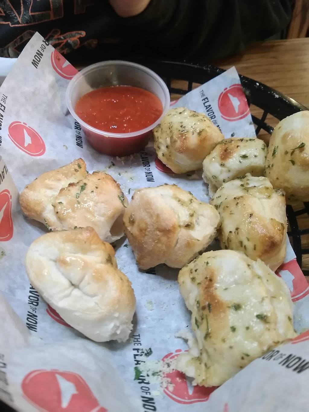 Pizza Hut | meal takeaway | 2400 N 6th St, Beatrice, NE 68310, USA | 4022283317 OR +1 402-228-3317