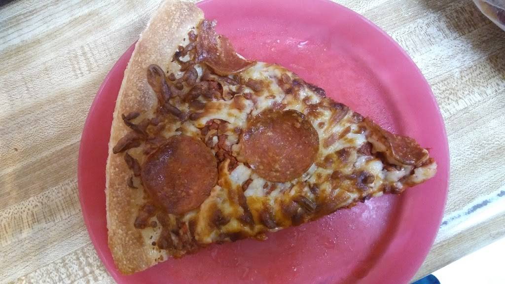 Little Caesars Pizza | meal takeaway | 31703 Riverside Dr #1, Lake Elsinore, CA 92530, USA | 9516747717 OR +1 951-674-7717