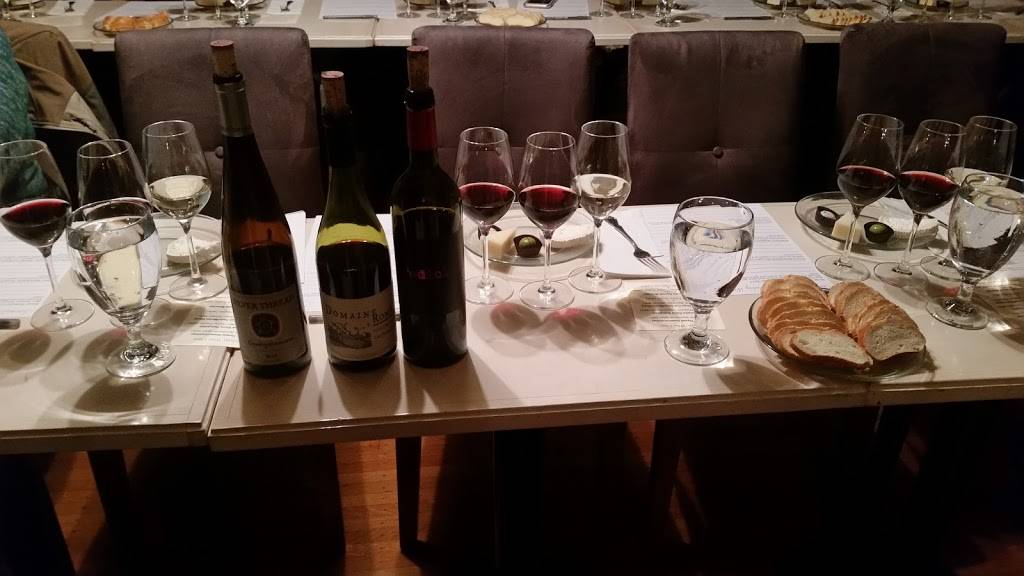 Chocolate and Vines | cafe | 757 University Ave, Rochester, NY 14607, USA | 5853406362 OR +1 585-340-6362