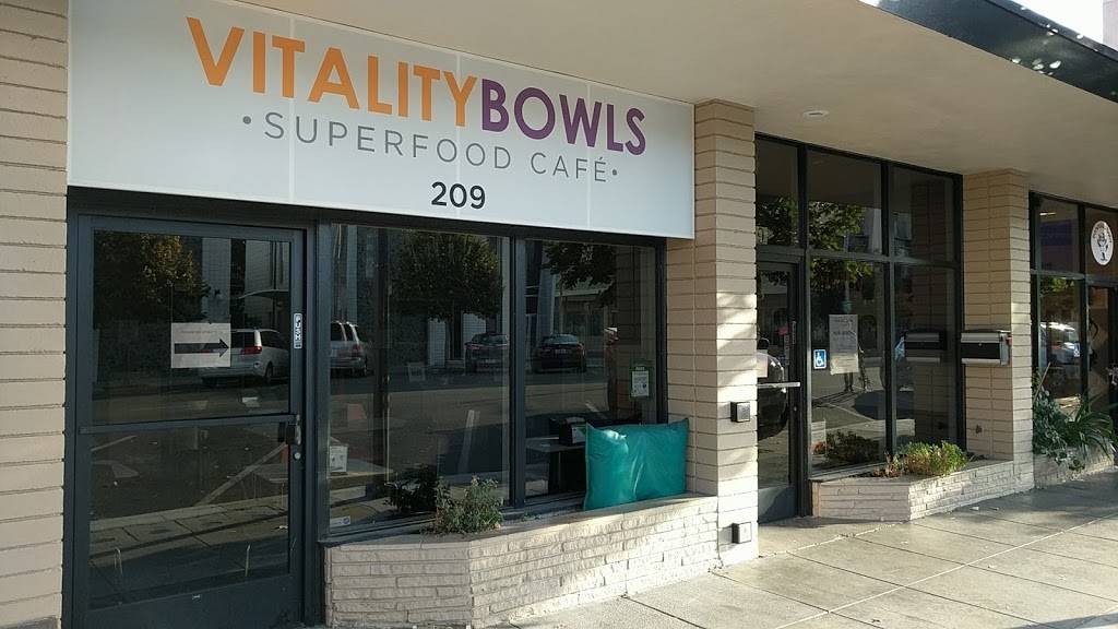 Vitality Bowls Palo Alto | restaurant | 209 California Ave, Palo Alto, CA 94306, USA | 6504739740 OR +1 650-473-9740