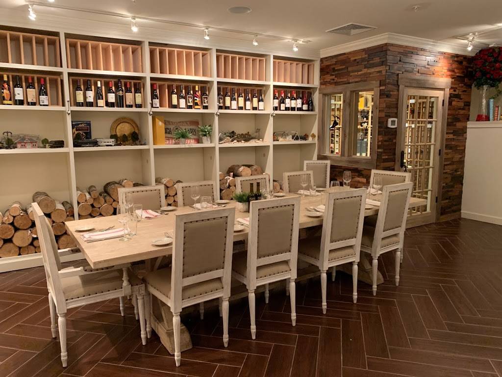 Fox & Rose Fine Provisions | restaurant | 795 Front St, Bay Harbor, MI 49770, USA | 2317532122 OR +1 231-753-2122