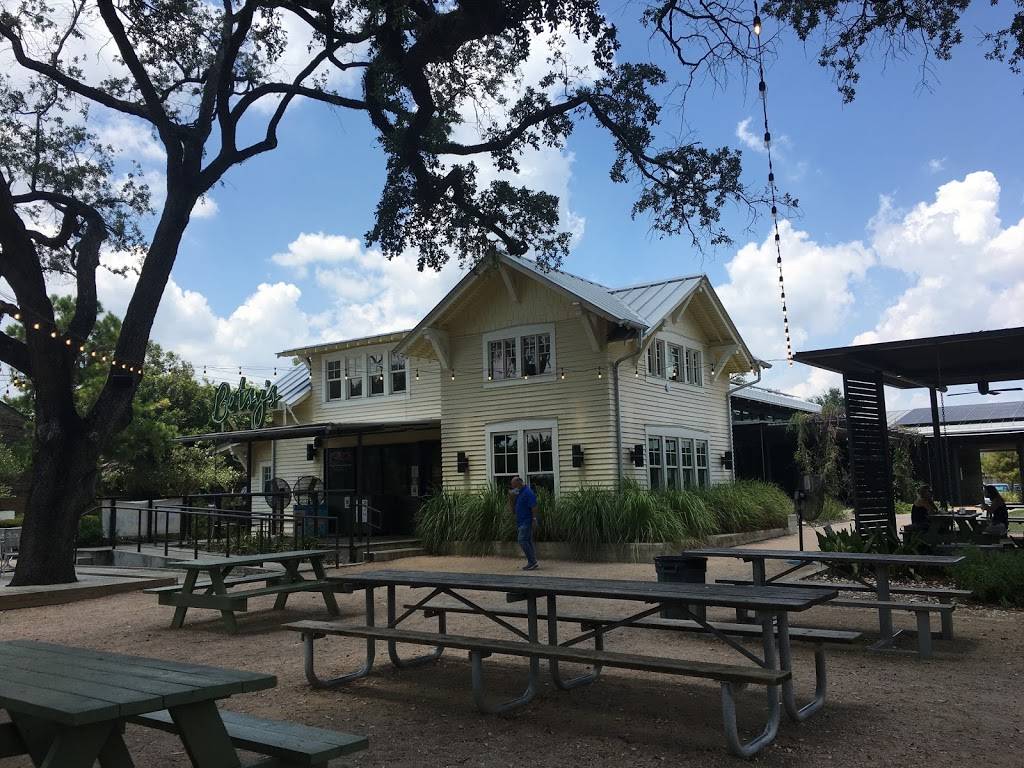 Betsys at Evelyns Park | restaurant | 4400 Bellaire Blvd, Bellaire, TX 77401, USA | 7136606692 OR +1 713-660-6692