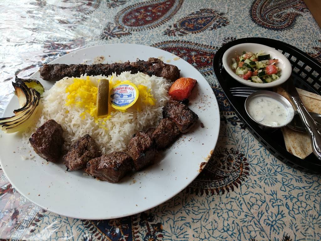 Coliseum Loft Deli & Market | restaurant | 1335 W Broad St, Richmond, VA 23220, USA | 8043594480 OR +1 804-359-4480