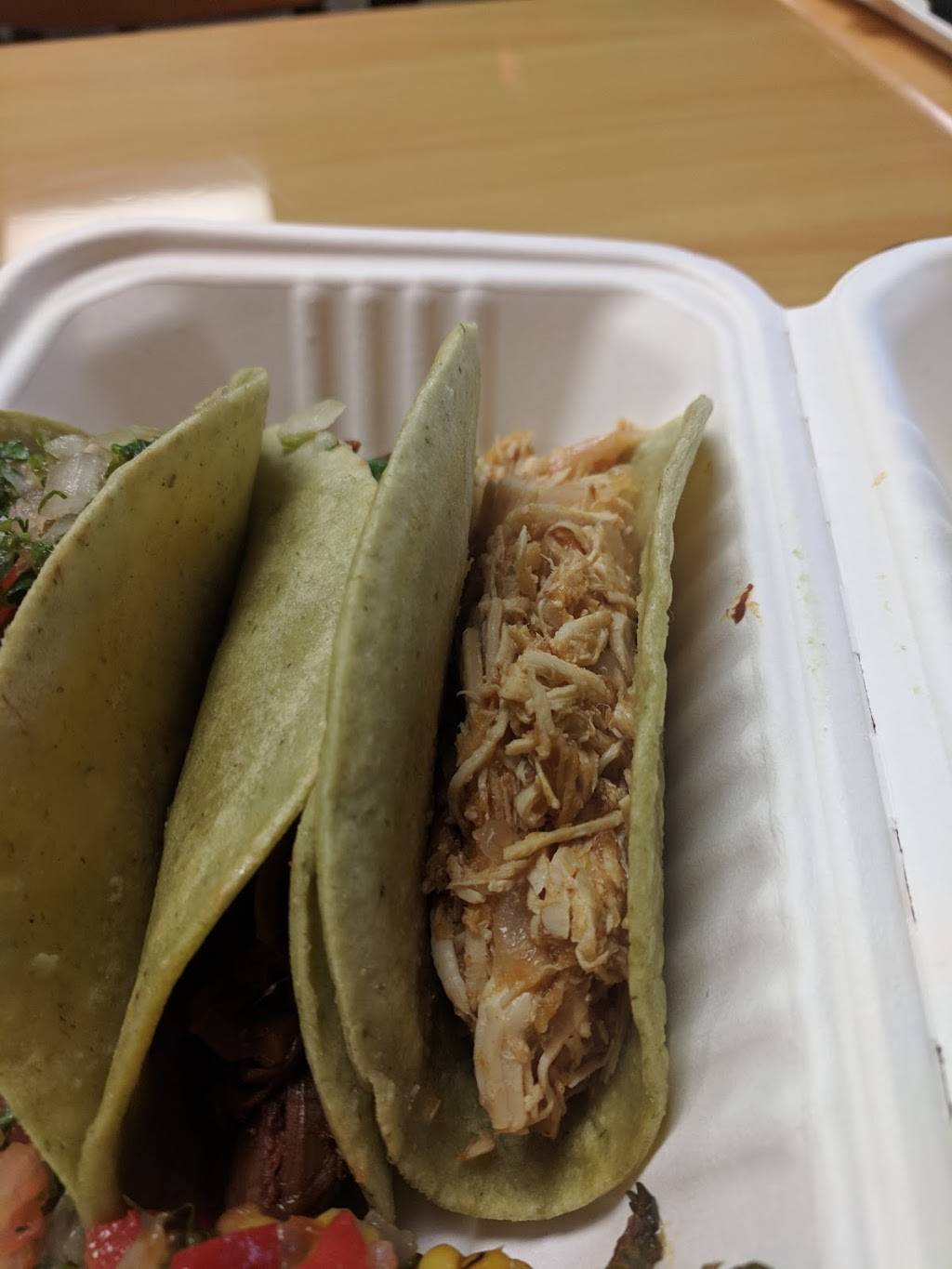 Carlos Que Pasa | restaurant | 3137 Central Ave, Toledo, OH 43606, USA | 4192149323 OR +1 419-214-9323