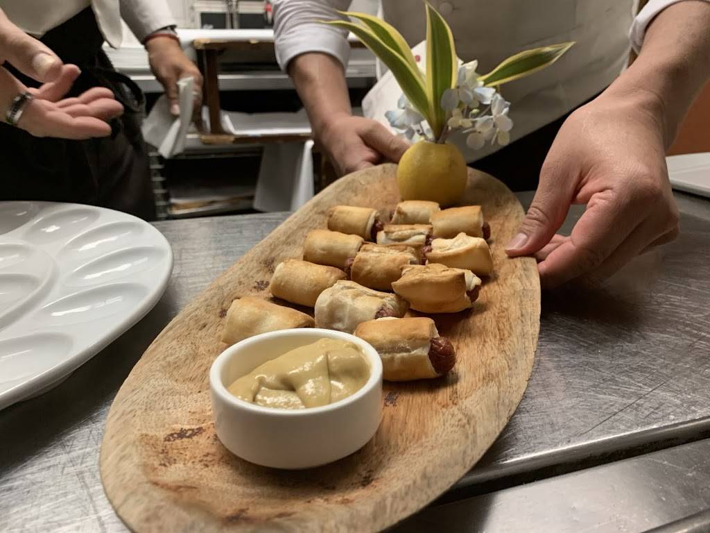 Roes Catering Service NY | restaurant | 111-23 173rd St, Jamaica, NY 11433, USA | 3473147279 OR +1 347-314-7279