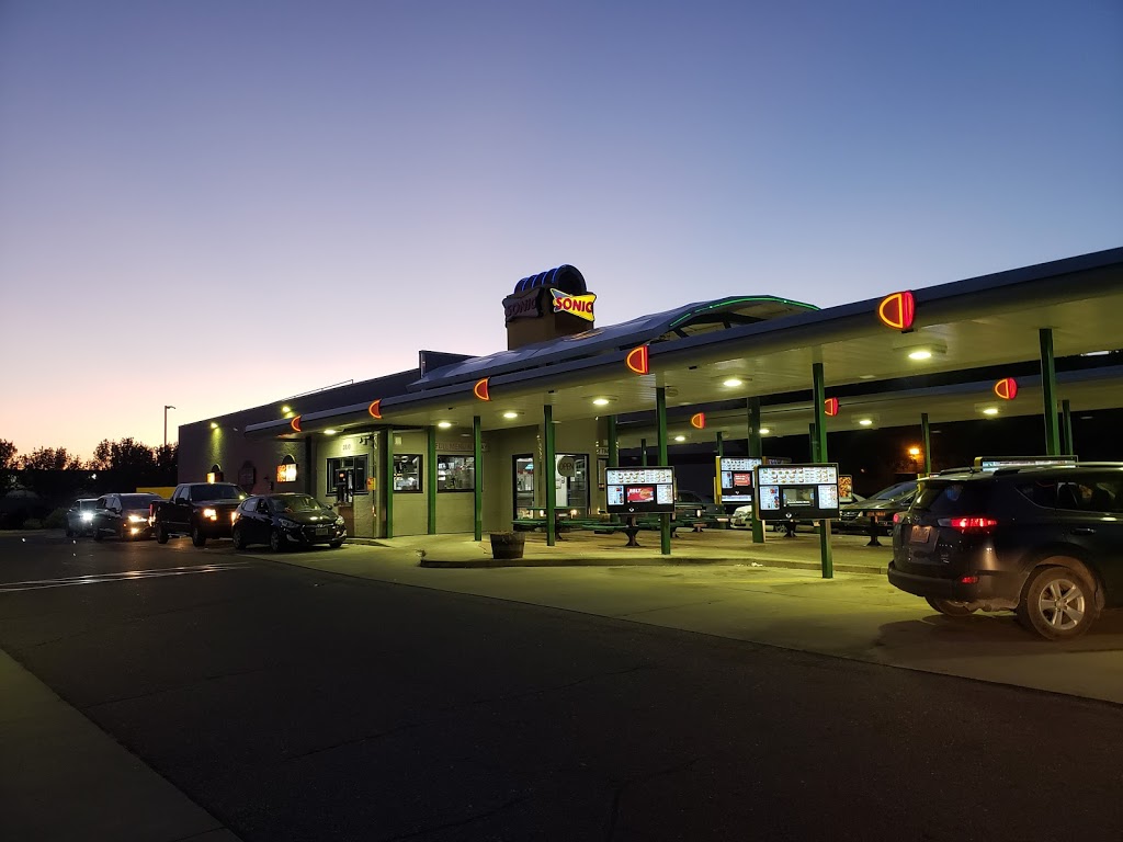 Sonic Drive-In | restaurant | 3810 W 34th St, Sioux Falls, SD 57106, USA | 6052753663 OR +1 605-275-3663