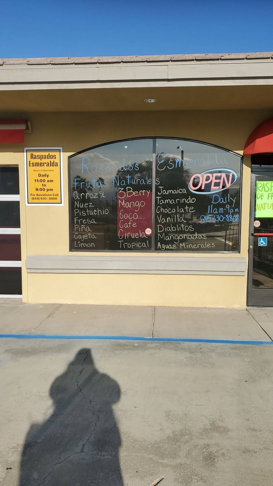 Raspados Esmeralda | restaurant | 83066 CA-111, Indio, CA 92201, USA | 8456308808 OR +1 845-630-8808