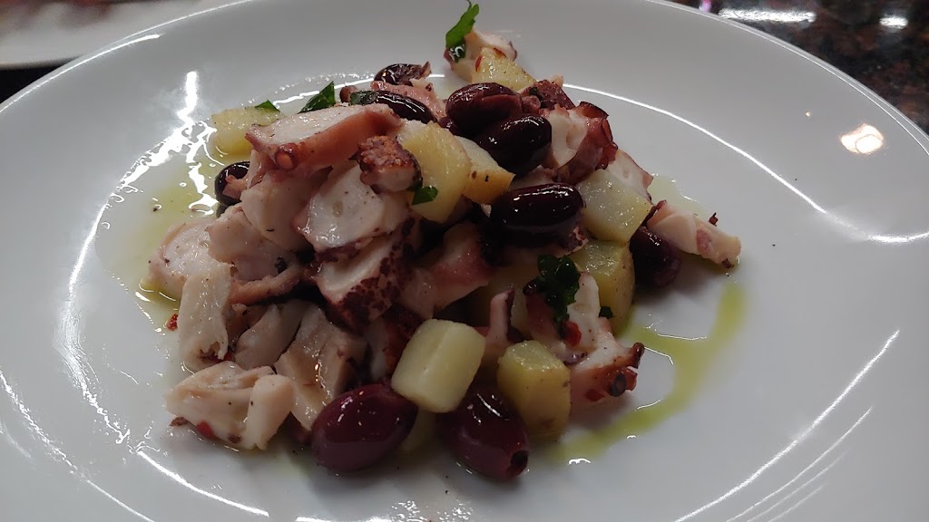 Ferraros Italian Restaurant & Wine Bar | restaurant | 4480 Paradise Rd, Las Vegas, NV 89169, USA | 7023645300 OR +1 702-364-5300