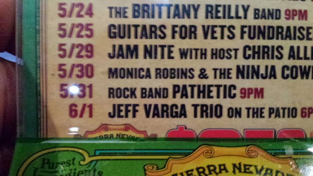 Stampers Grill & Pub | restaurant | 21750 Lorain Rd, Fairview Park, OH 44126, USA | 4403337826 OR +1 440-333-7826