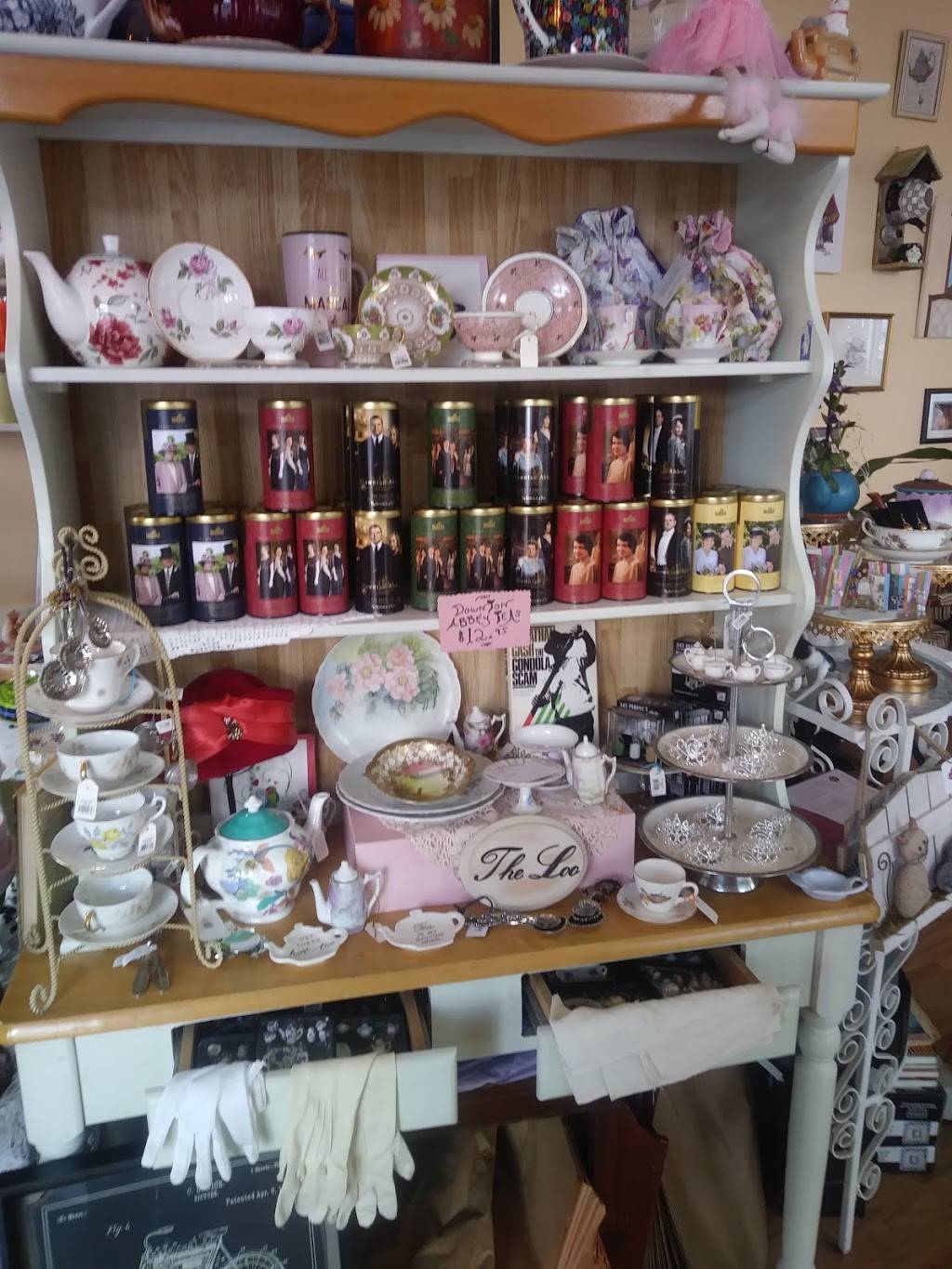 Lovejoys Tea Room of Portland | cafe | 3286 NE Killingsworth St, Portland, OR 97211, USA | 5035677888 OR +1 503-567-7888