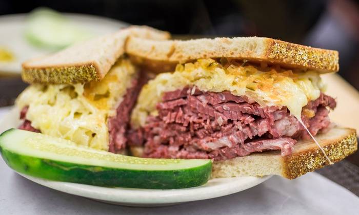 Famous Labels Delicatessen | restaurant | 19005 Ventura Blvd, Tarzana, CA 91356, USA | 8183433195 OR +1 818-343-3195