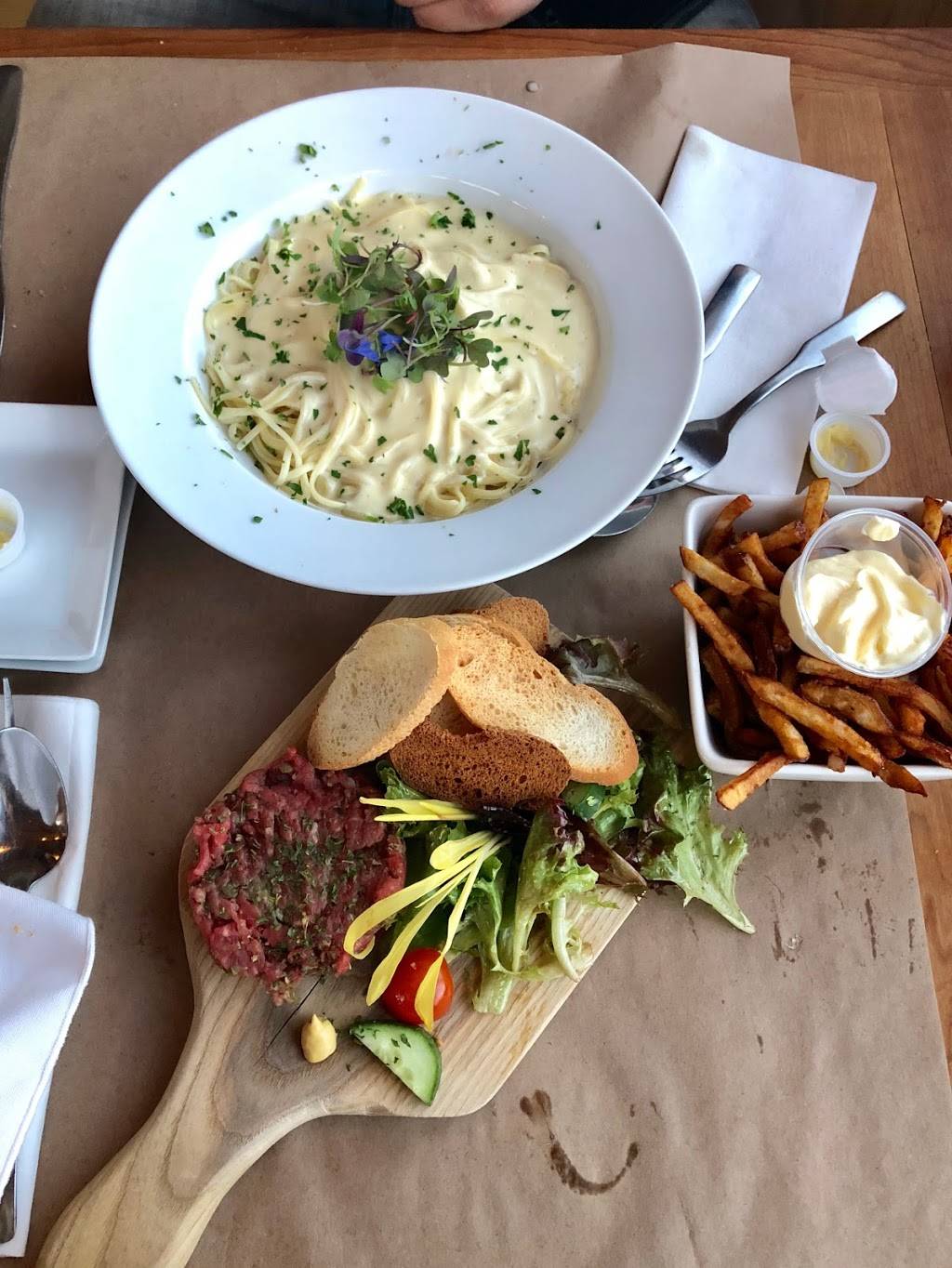 Faimfino | restaurant | 338 Rue des Érables, Brownsburg, QC J8G 2Y3, Canada | 4504070708 OR +1 450-407-0708