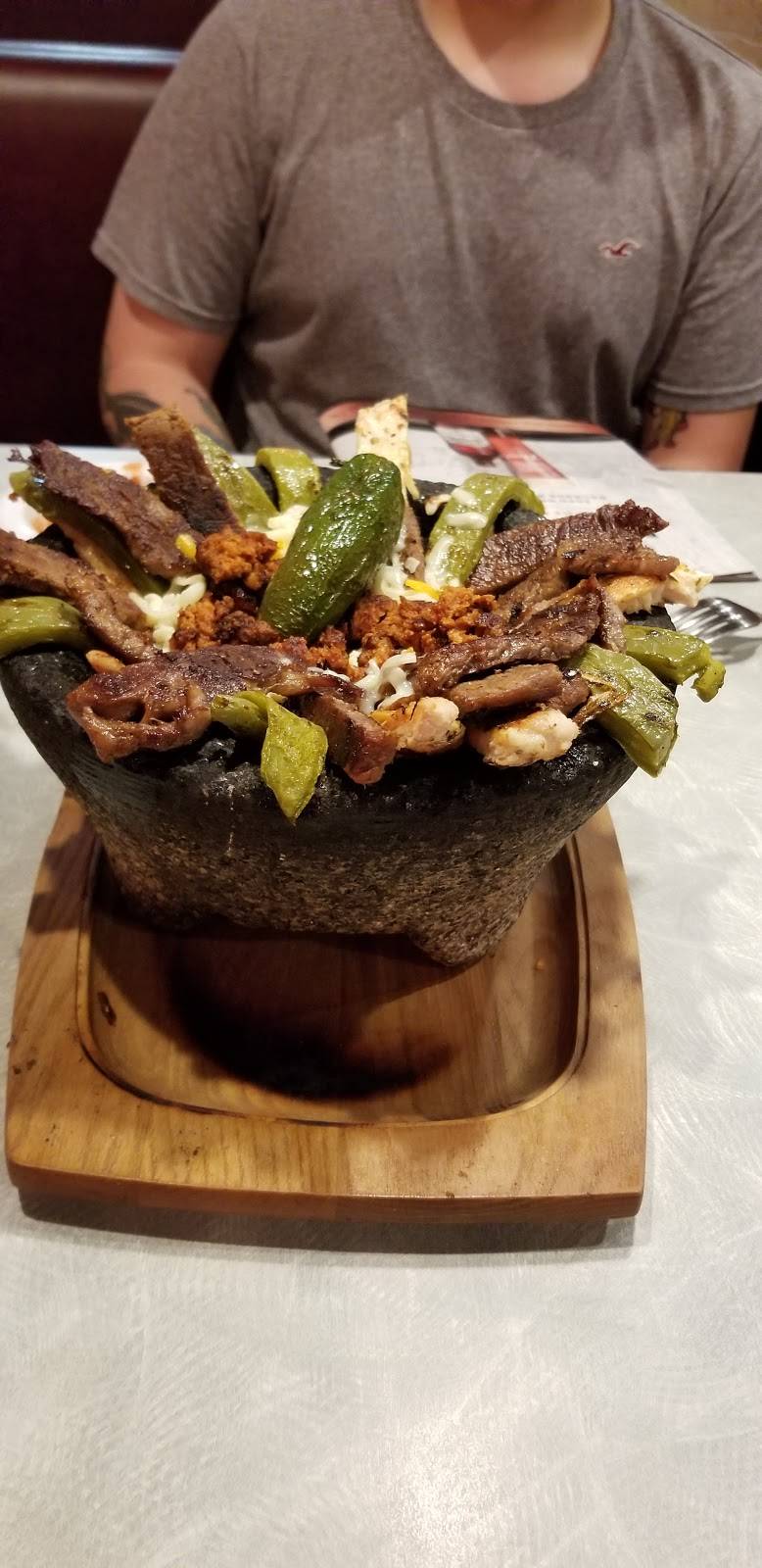 Chicken n Salsa | restaurant | 122 N Weinbach Ave, Evansville, IN 47711, USA | 8123033004 OR +1 812-303-3004