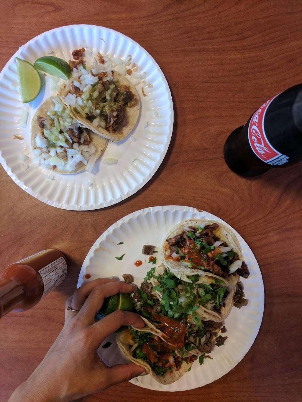 Tacos El Tapatio | restaurant | 4929 Paramount Blvd, Lakewood, CA 90712, USA | 5624080884 OR +1 562-408-0884