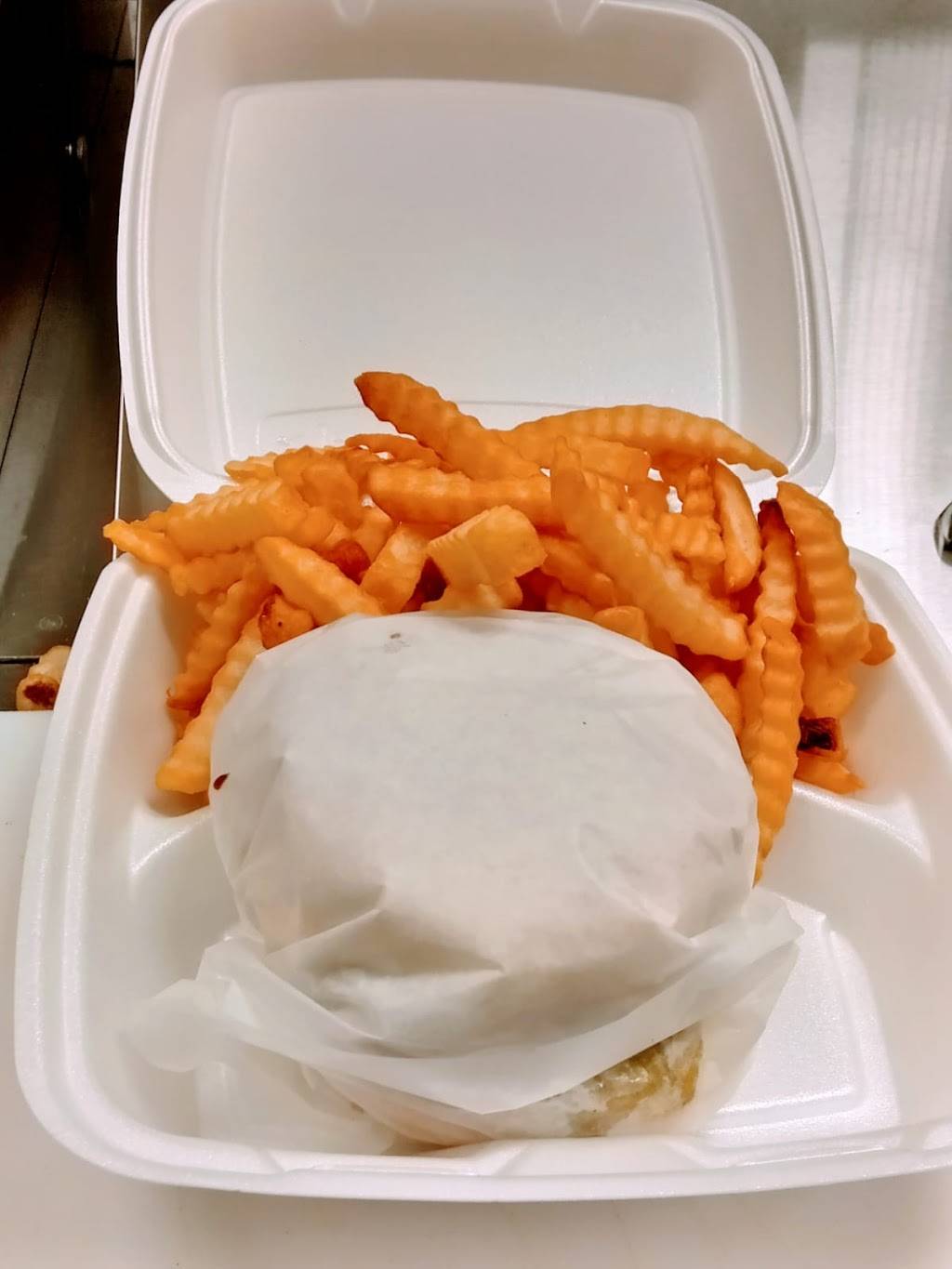 Americas Best Wings | restaurant | 3500 Main St, Buffalo, NY 14226, USA | 7162755555 OR +1 716-275-5555