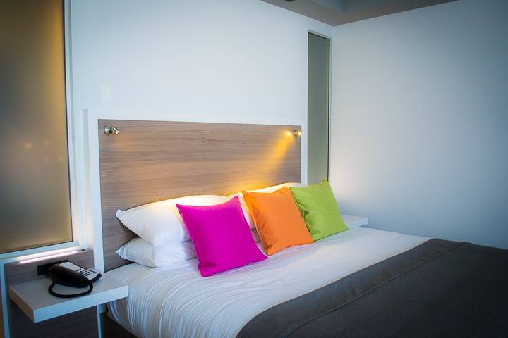 Hotel V | restaurant | 585 Boulevard de la Gappe, Gatineau, QC J8T 8N7, Canada | 8192438586 OR +1 819-243-8586