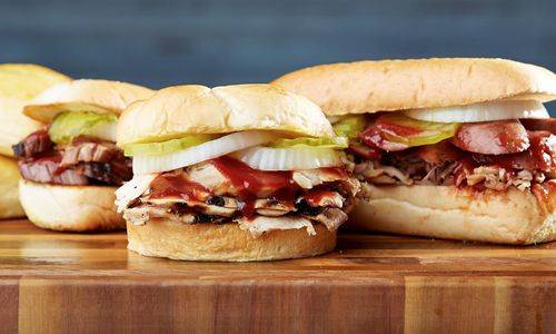 Dickeys Barbecue Pit | restaurant | 1273 Capitol Dr, Pewaukee, WI 53072, USA | 2626966034 OR +1 262-696-6034