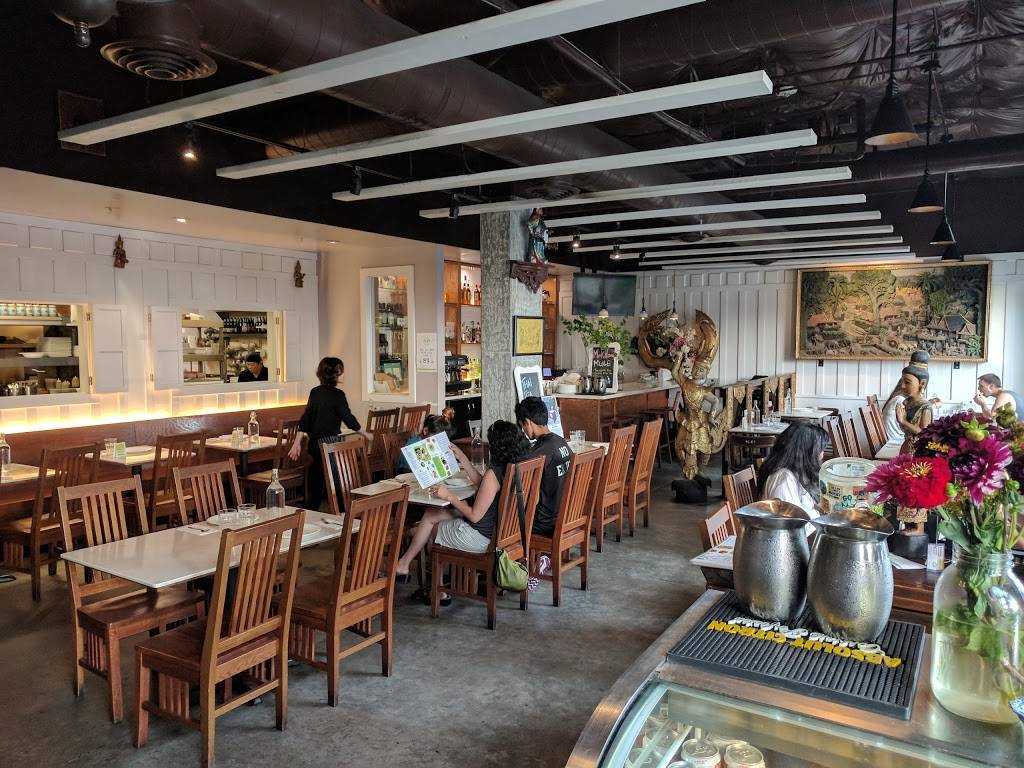 Arayas Place | restaurant | 5240 University Way NE, Seattle, WA 98105, USA | 2065244332 OR +1 206-524-4332