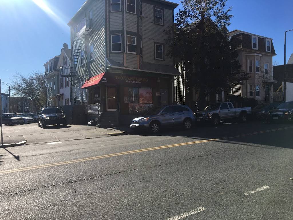 Yelys Restaurant and Coffee Shop (Dominican food) | cafe | 284 Centre St, Boston, MA 02130, USA | 6175242204 OR +1 617-524-2204