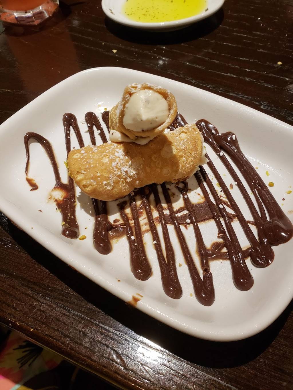 Carrabbas Italian Grill | restaurant | 2500 Richmond Rd, Williamsburg, VA 23185, USA | 7575643696 OR +1 757-564-3696