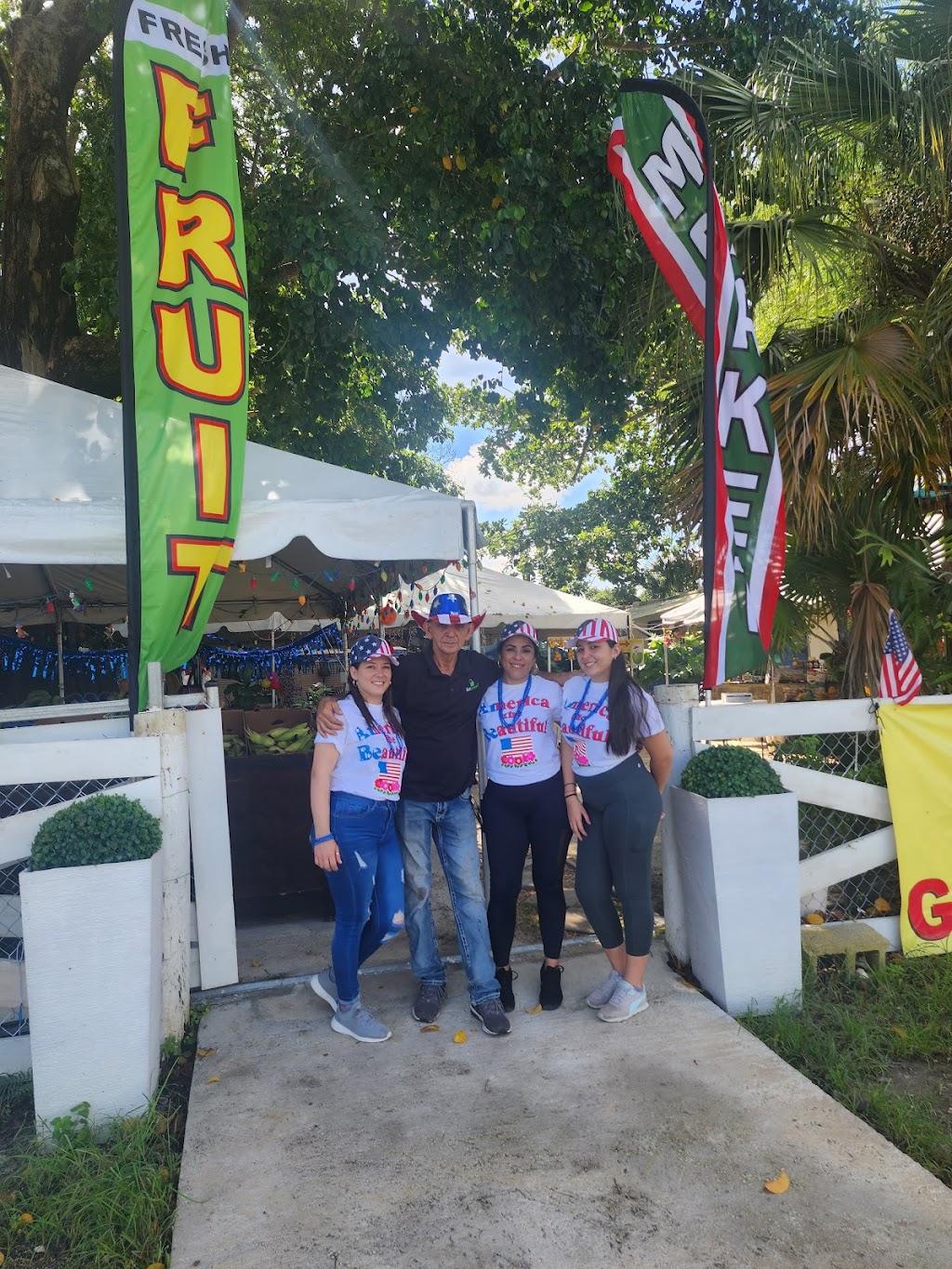 Environmental Surroundings | restaurant | 24763 SW 177th Ave, Homestead, FL 33031, USA | 3057902576 OR +1 305-790-2576