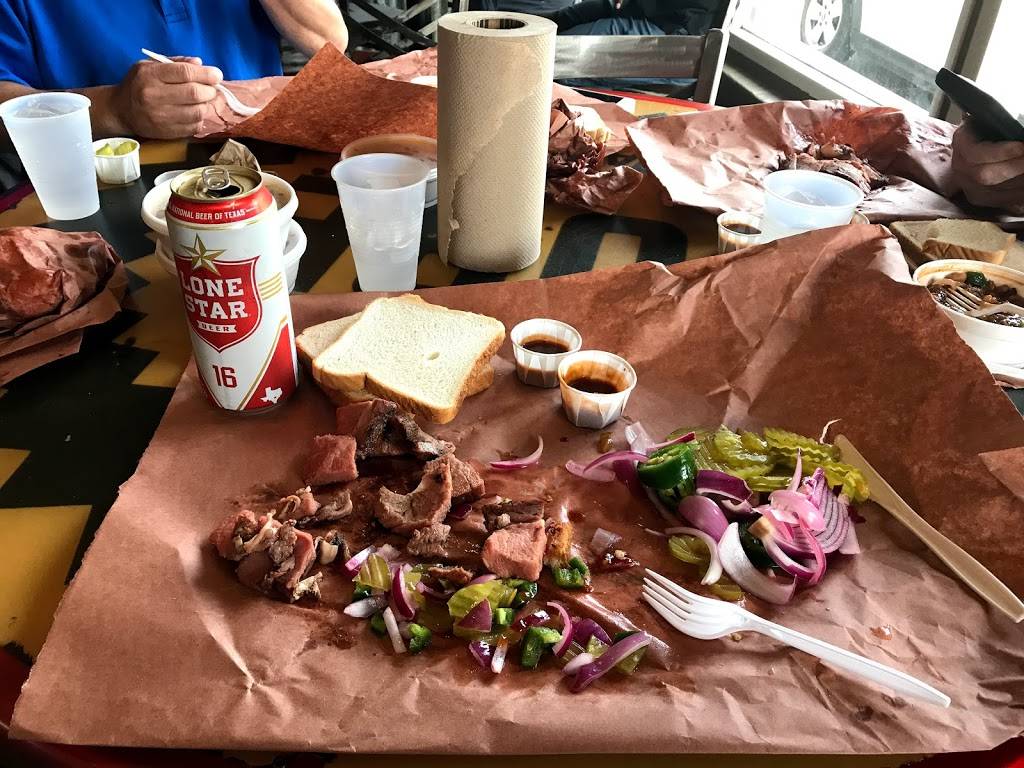 Lockhart Smokehouse BBQ | restaurant | 400 W Davis St, Dallas, TX 75208, USA | 2149445521 OR +1 214-944-5521