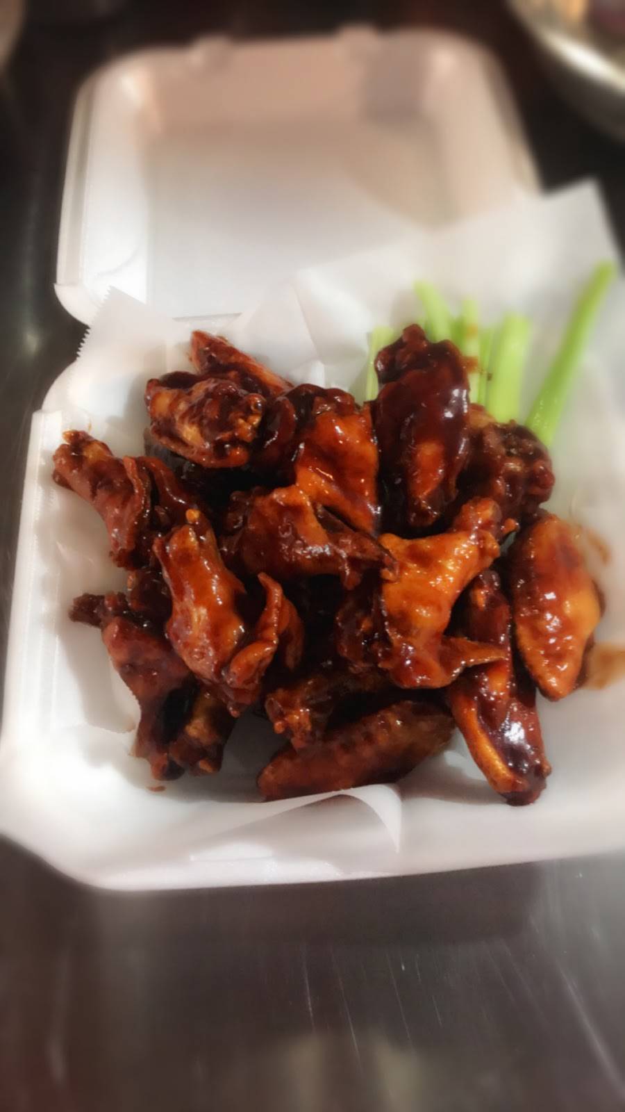 Wingets | restaurant | 3336 S Dale Mabry Hwy, Tampa, FL 33629, USA | 8135423903 OR +1 813-542-3903