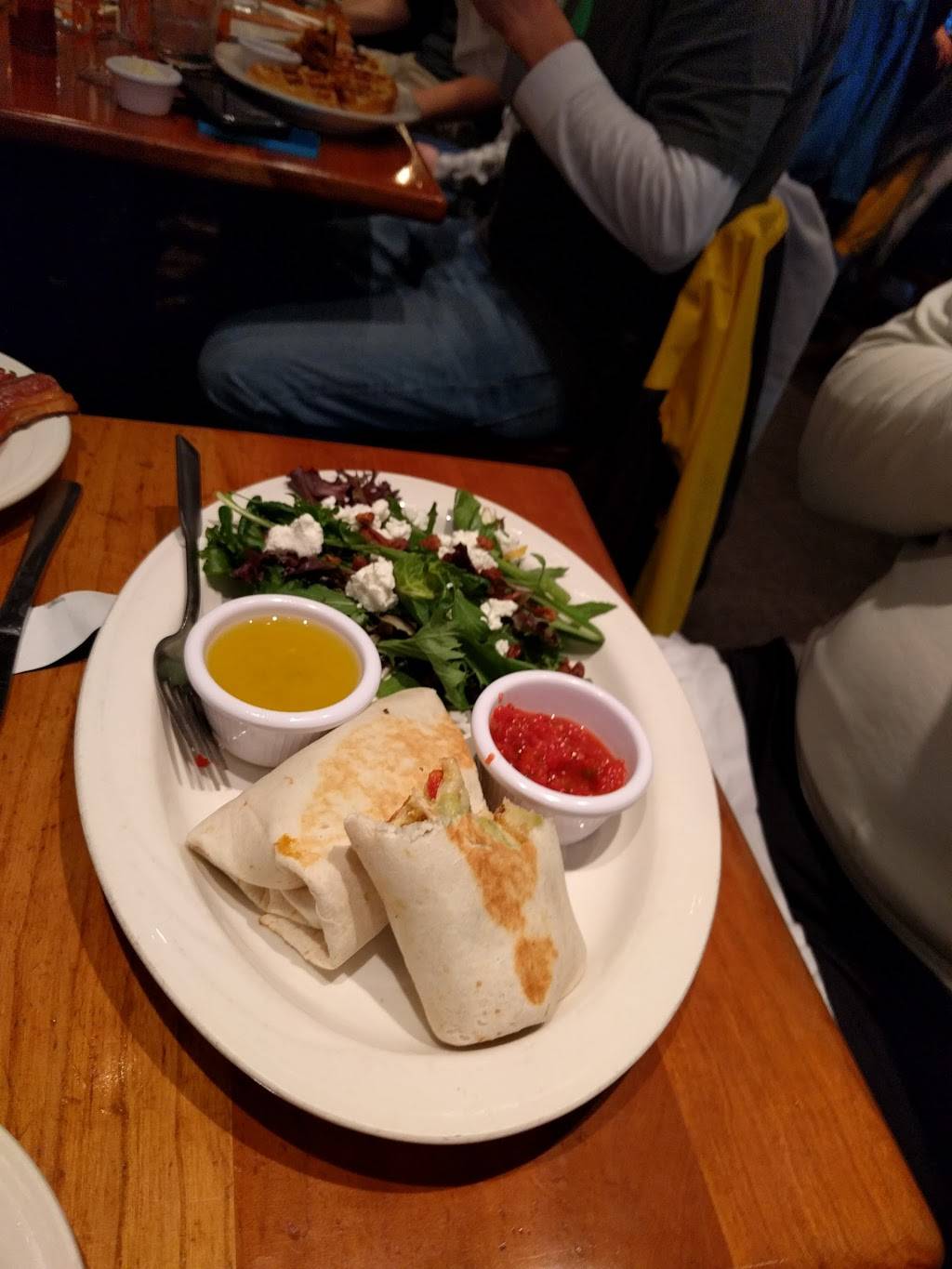 Lennies and the Bloomington Brewing Co. Brewpub | restaurant | 1795 E 10th St, Bloomington, IN 47408, USA | 8123232112 OR +1 812-323-2112