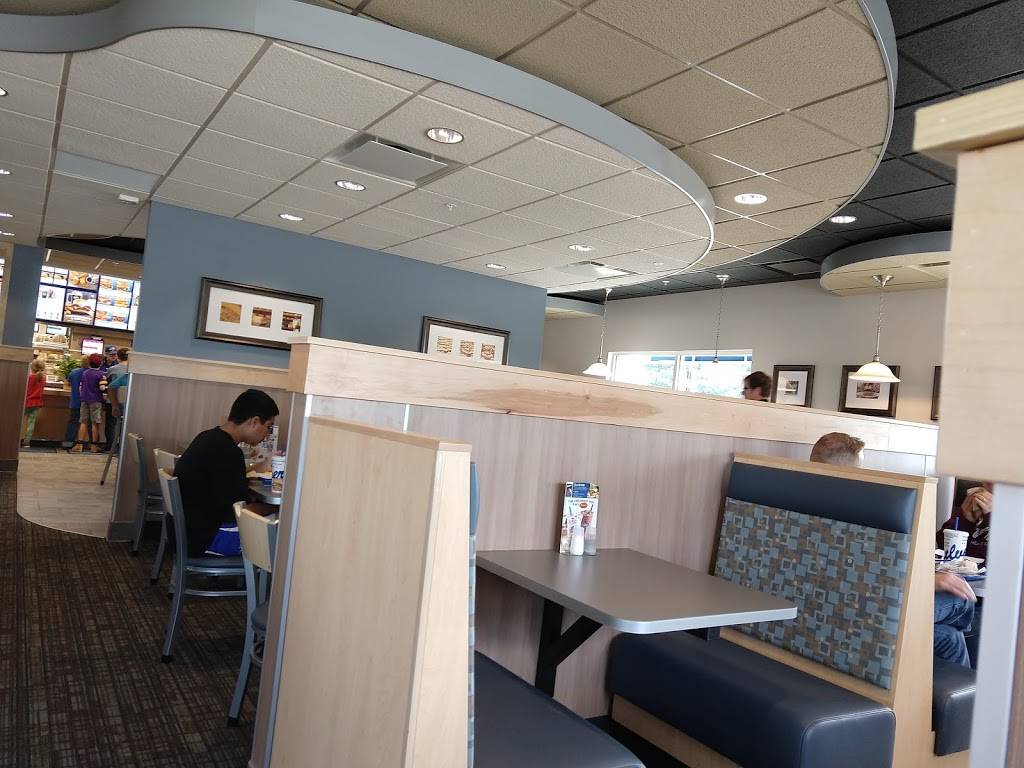 Culvers | restaurant | 1060 S Division St, Harvard, IL 60033, USA | 8157709001 OR +1 815-770-9001