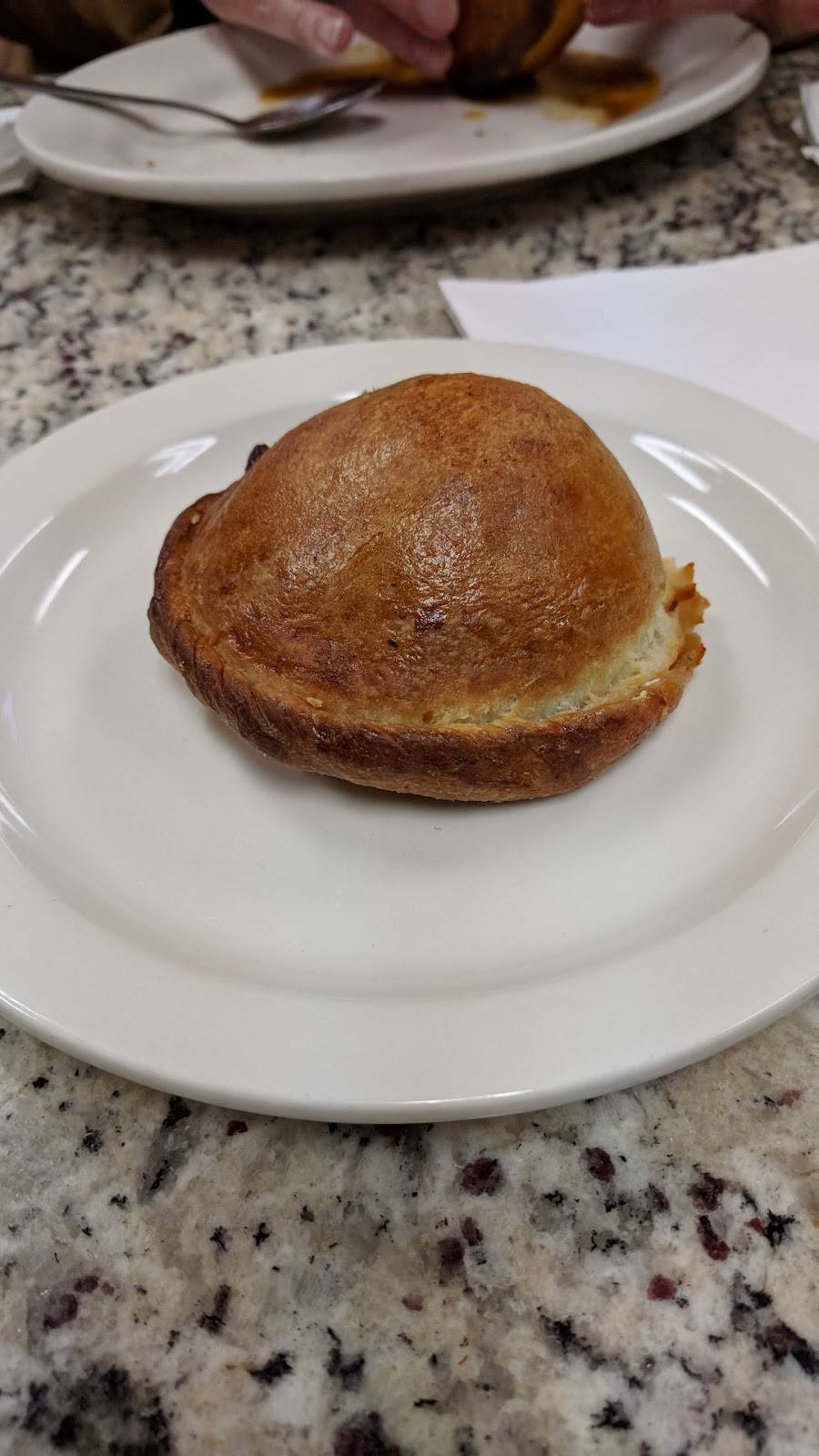 Bettys Grill Restaurant | restaurant | 46950 Community Plaza, Sterling, VA 20164, USA | 7034444403 OR +1 703-444-4403