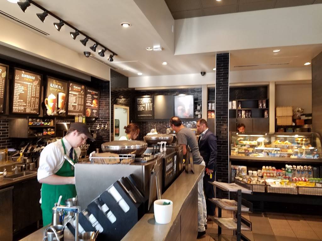 Starbucks | cafe | 210-21 Southbank St, Sterling, VA 20165, USA | 7034210932 OR +1 703-421-0932