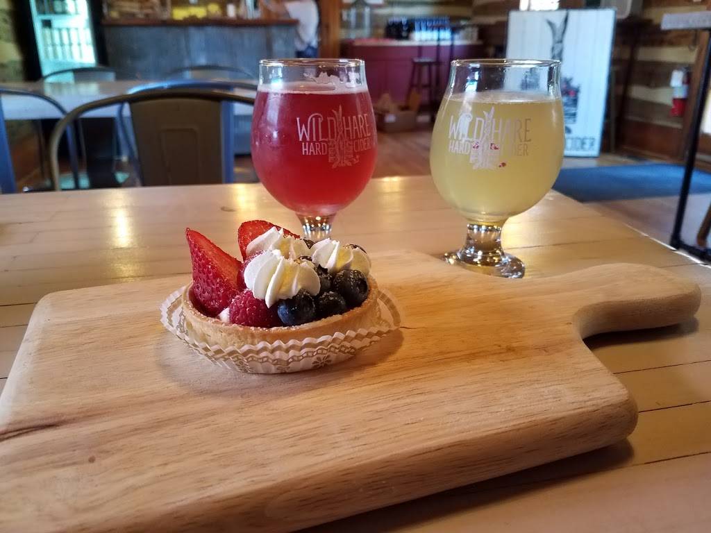 Wild Hare Cider Cabin | restaurant | 106 A South St SE, Leesburg, VA 20175, USA | 7034027956 OR +1 703-402-7956