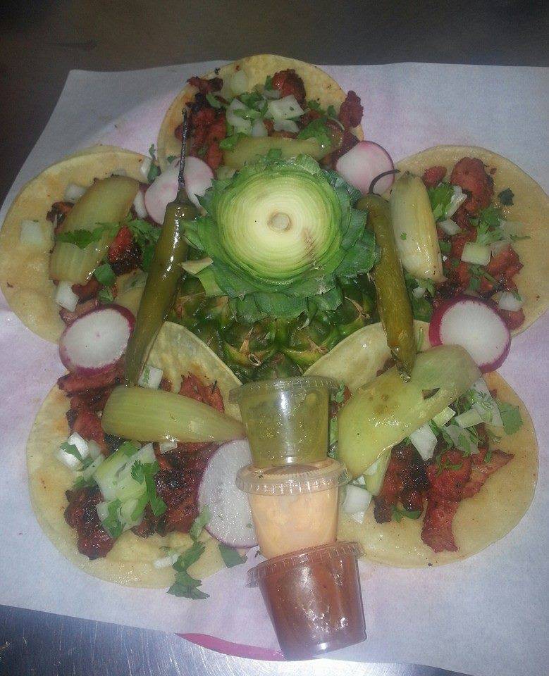 Star Food & Deli | restaurant | 8098 S Great Trinity Forest Way, Dallas, TX 75217, USA | 2143910416 OR +1 214-391-0416