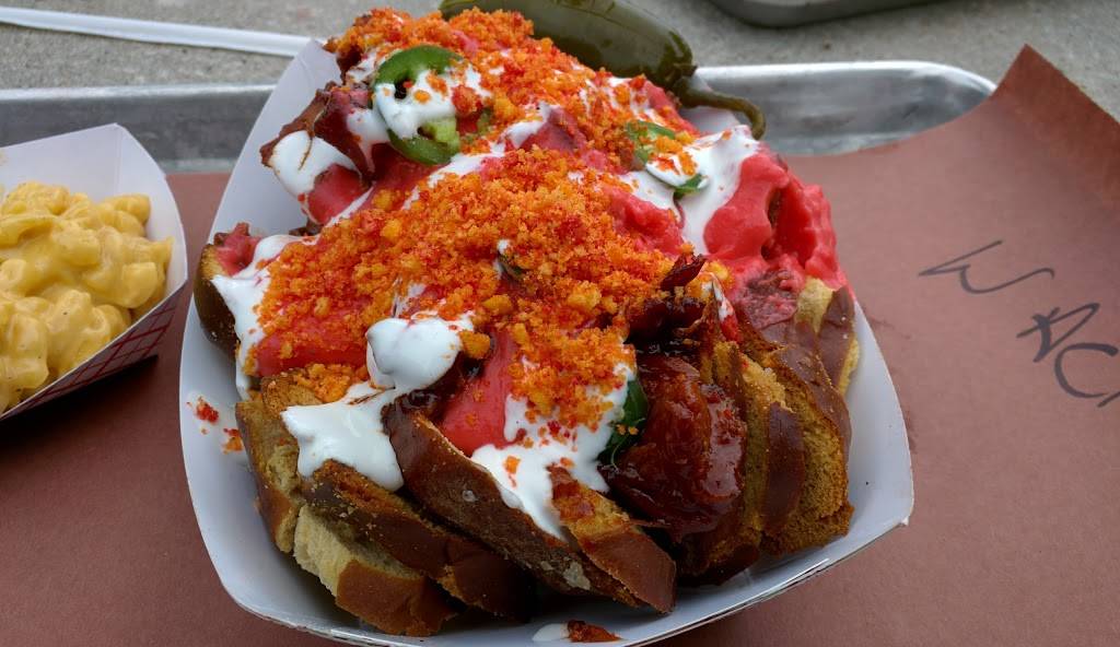 Sugarfire Smoke House | restaurant | 3150 Elm Point Industrial Dr, St Charles, MO 63301, USA | 6367247601 OR +1 636-724-7601