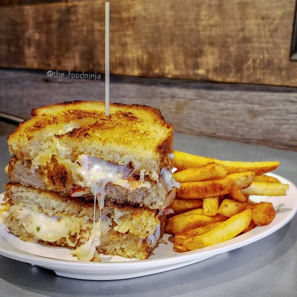 Slapfish | restaurant | 12033 Rockville Pike, Rockville, MD 20852, USA | 2408802037 OR +1 240-880-2037