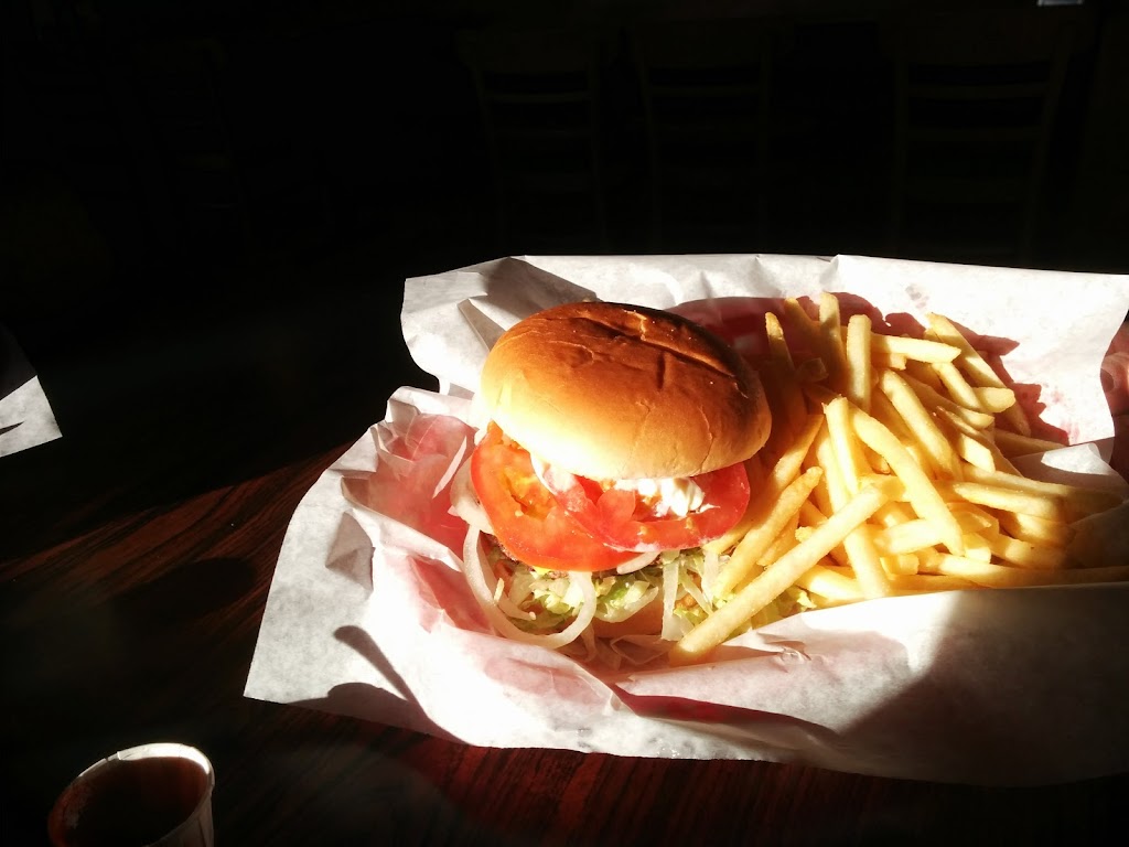 Sundance Pizza and Tastee Ice Cream | restaurant | 512 E Wickenburg Way, Wickenburg, AZ 85390, USA | 9286847569 OR +1 928-684-7569