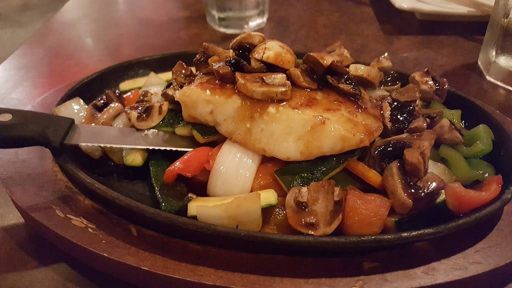 Little Tokyo Restaurant | restaurant | 121 N Broadway # B, Green Bay, WI 54303, USA | 9204339323 OR +1 920-433-9323