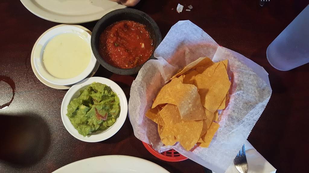 El Apache Restaurant | restaurant | 922 Blanding Blvd, Orange Park, FL 32065, USA | 9042767074 OR +1 904-276-7074