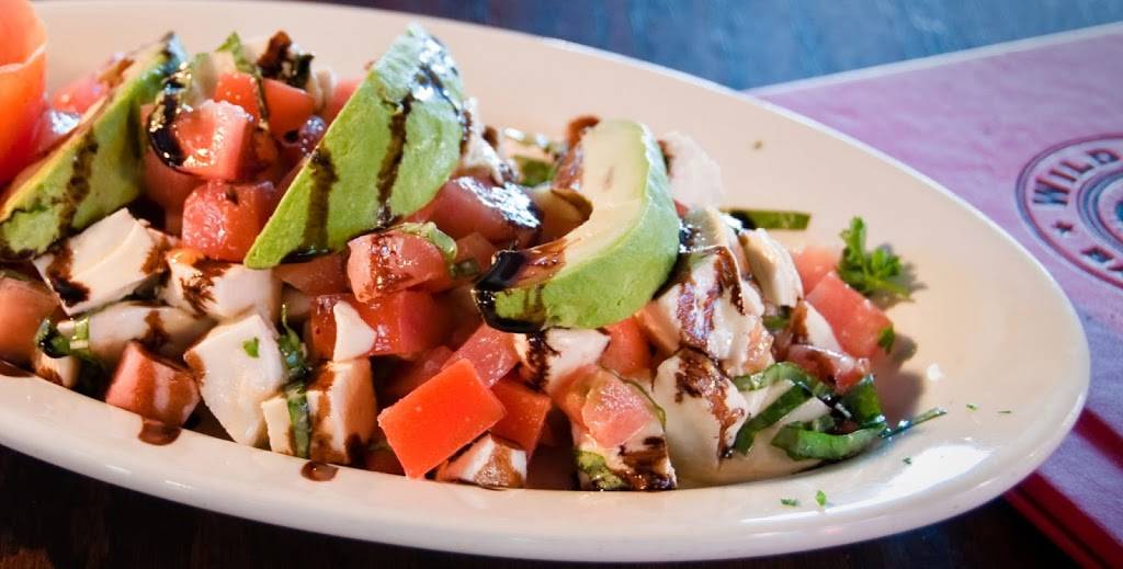 Wild Goose Bar & Grill | restaurant | 4265 N Lincoln Ave, Chicago, IL 60618, USA | 7732817112 OR +1 773-281-7112